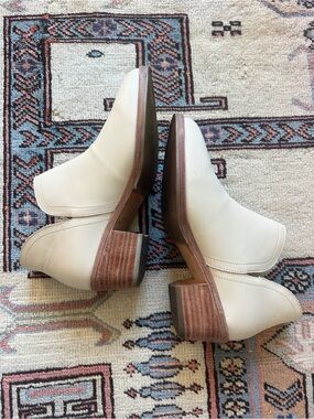 Nisolo Mia Ankle Bootie